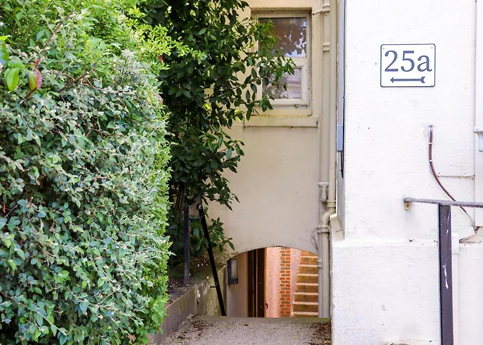 Grosvenor Abode