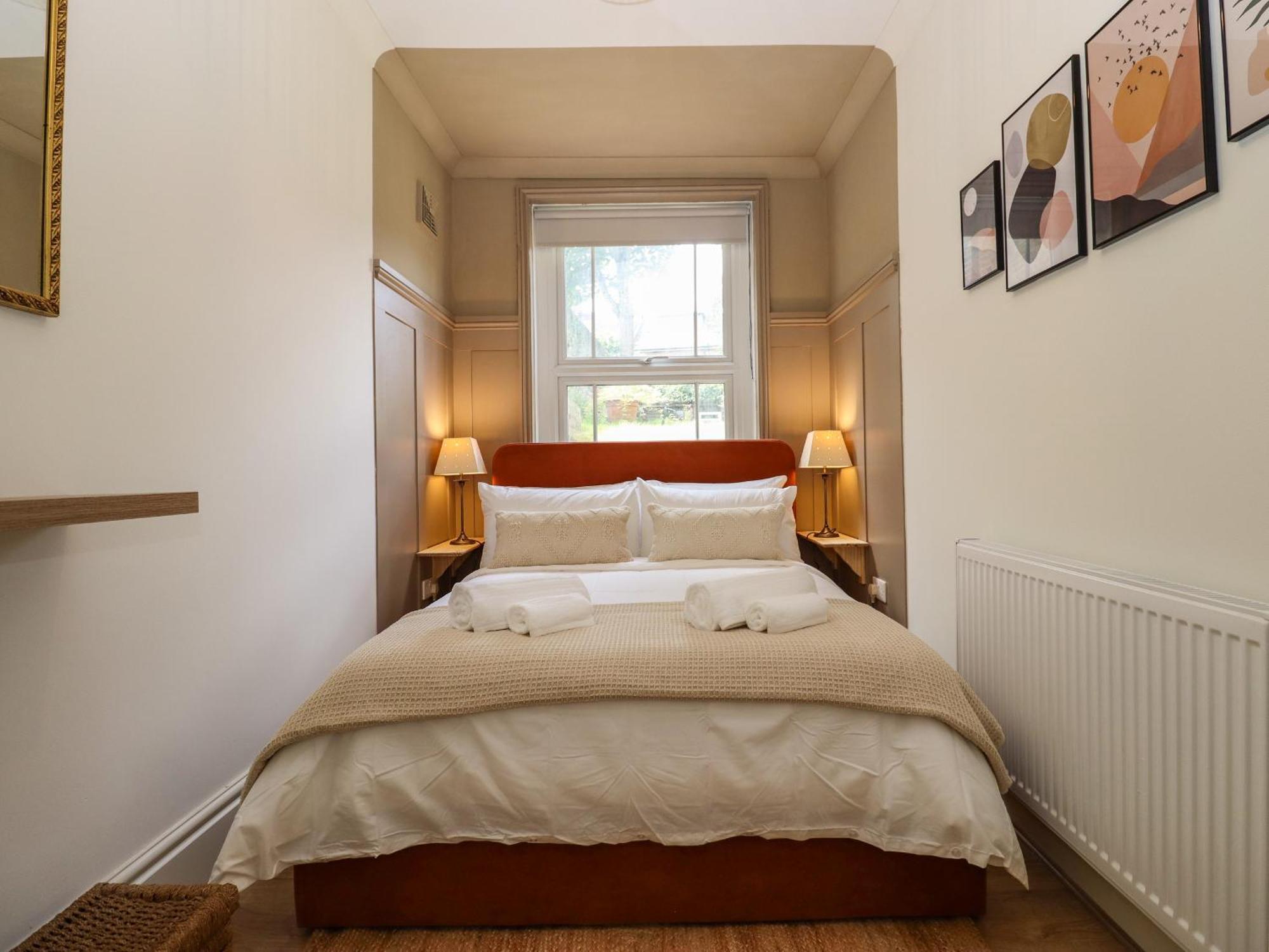 Grosvenor Abode *